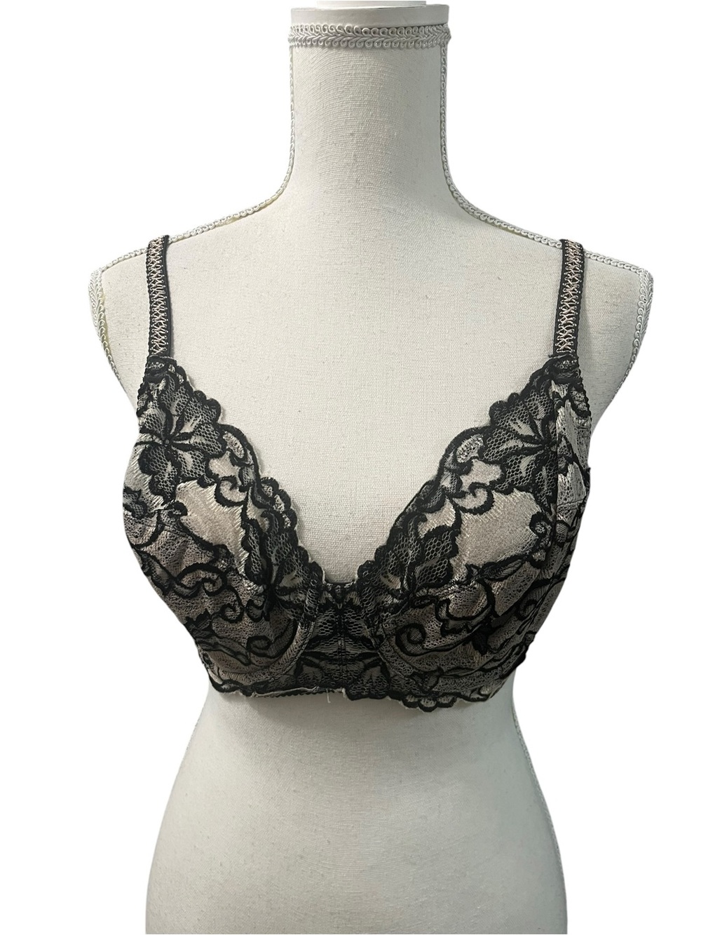 Wacoal #65769 Lost In Lace On Black Ivory Underwire Bra 32DD